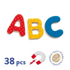 38 lettres en bois - tableau et magnets - Djeco 2