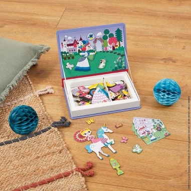 Magneti'Book Princesses - Un jeu - Janod